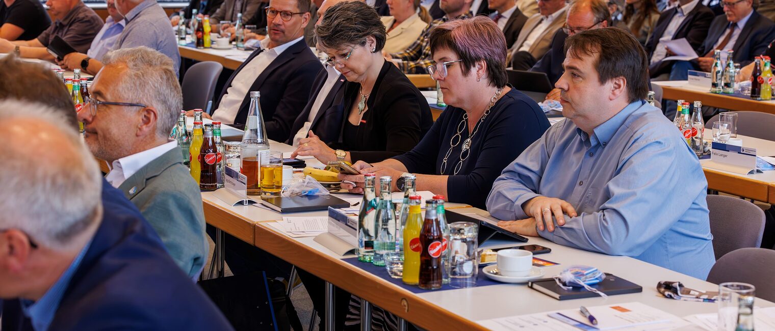 Vollversammlung der Handwerkskammer Hannover Vollversammlung der Handwerkskammer Hannover